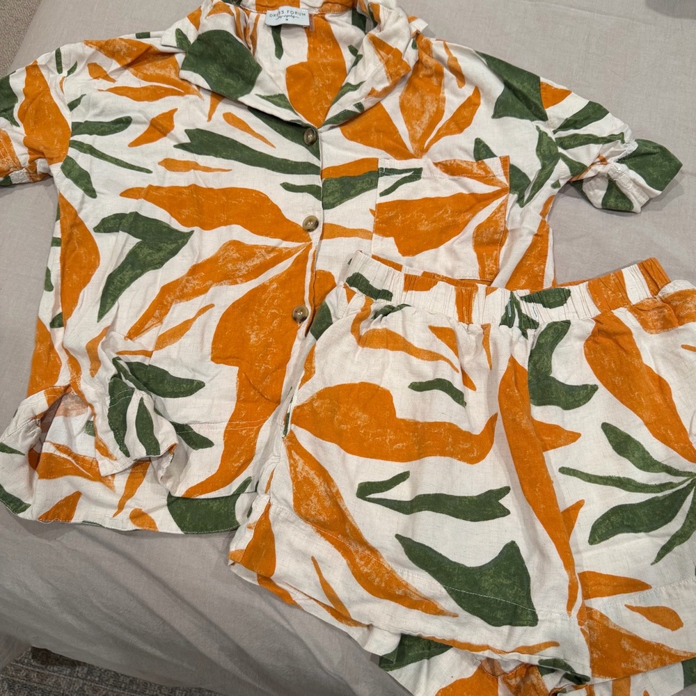 Graphic Print Two Piece Short Set